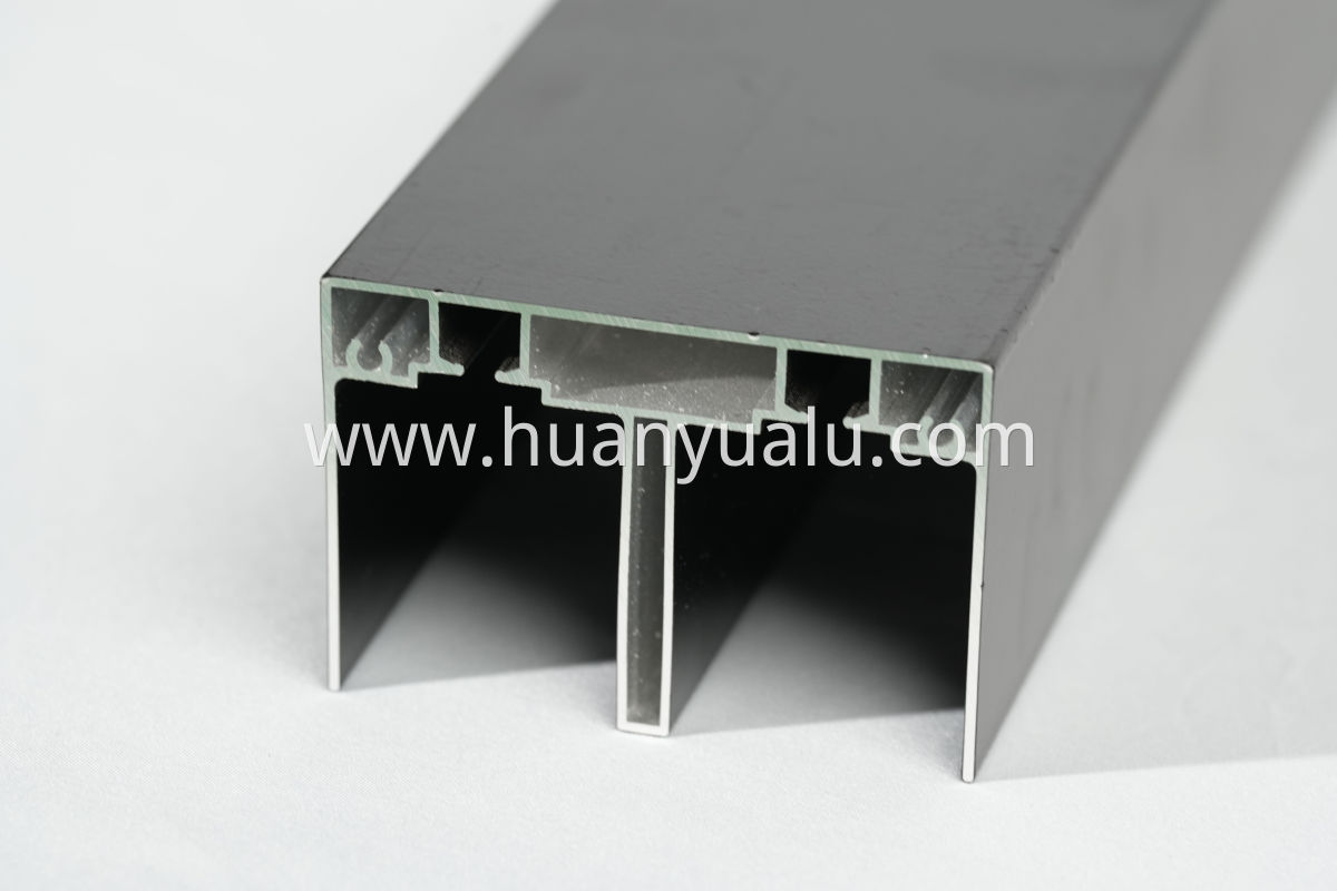 Hanging rail sliding door